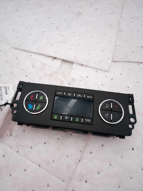 2010 GMC Yukon A/C Selector Switch OEM Silver 529283 173K Miles