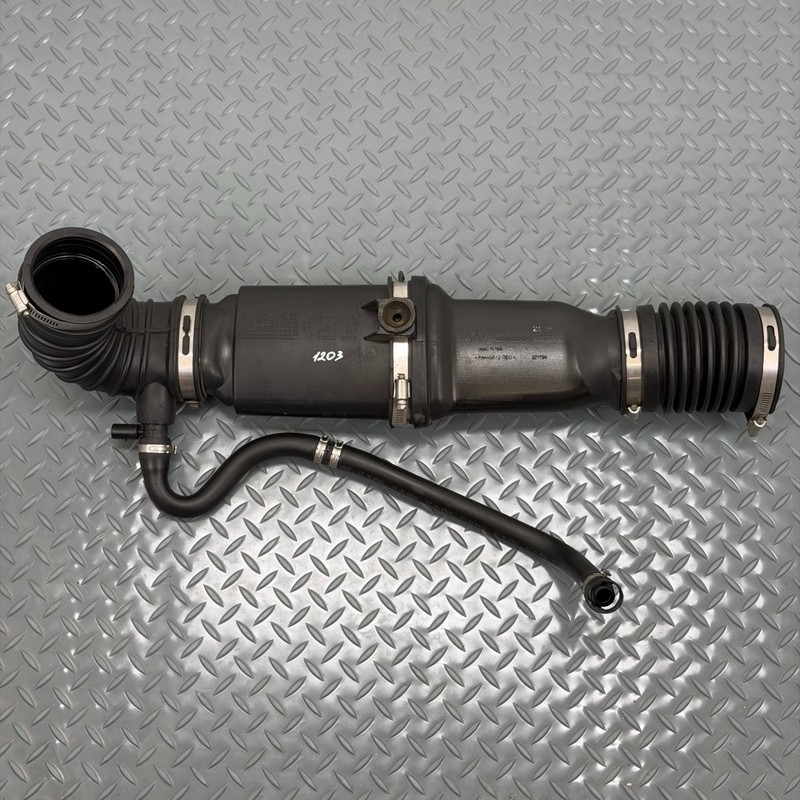 ✅ 2013-2024 RAM 1500 Classic Diesel 3.0L CLEAN AIR DUCT INTAKE HOSE PIPE OEM