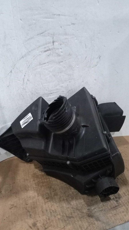 2011 BMW 128I Air Cleaner Assembly OEM 13717555288 Used 86K Miles Red
