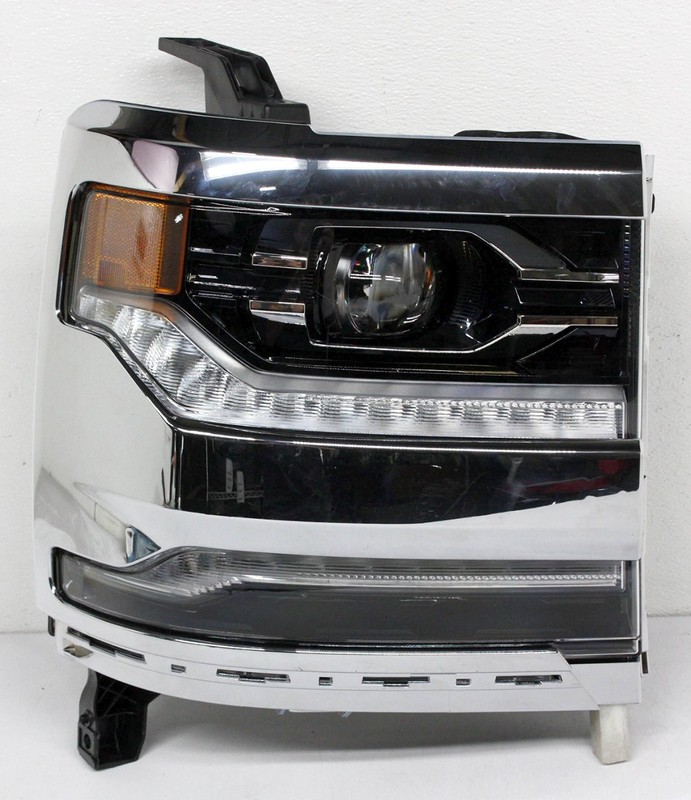OEM Right Passenger Side LED Headlamp For 2016-18 Chevy Silverado 1500 84893095