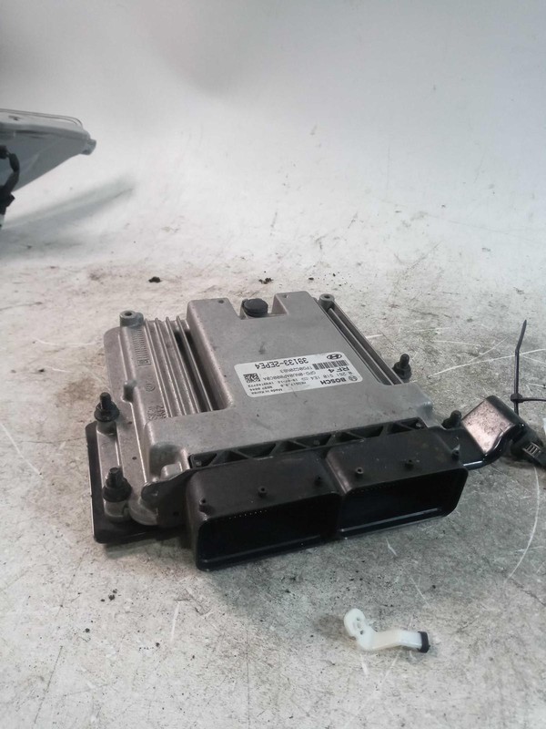 2020 Hyundai Elantra Engine Control Module ECM OEM 391312EPE2 124K Miles