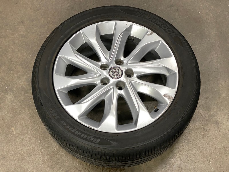 16-17 BUICK ENVISION REAR RIGHT PASS SIDE WHEEL RIM W/ TIRE 19X7.5J OEM LOT779