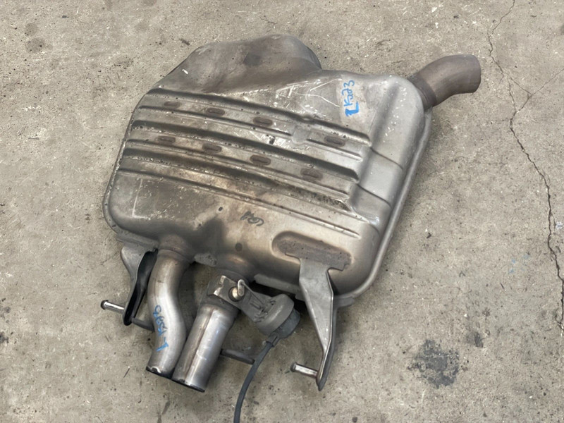 14 15 16 17 Mercedes S550 Rear Left Exhaust Muffler 4.6L 1523 OEM