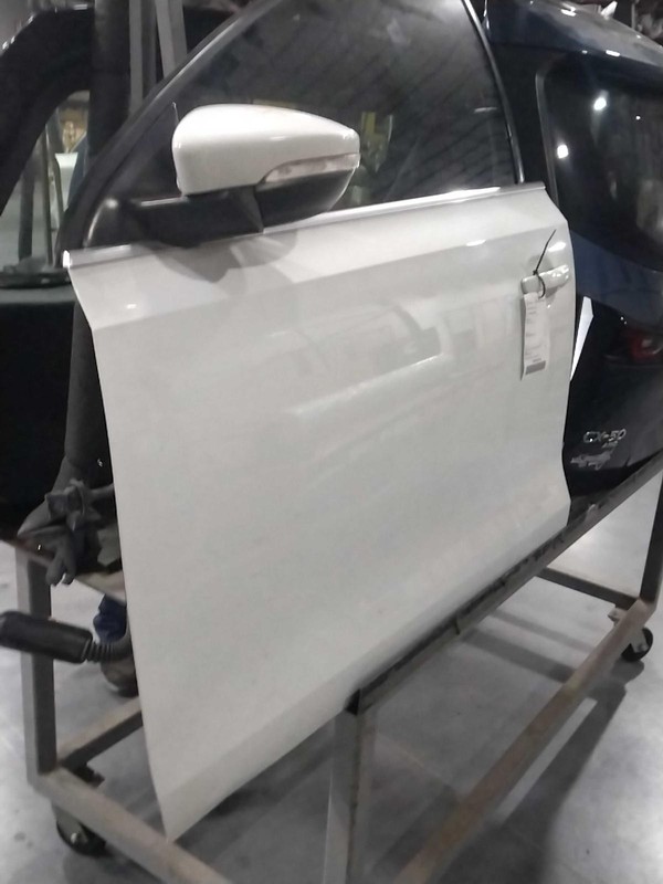 2016 Volkswagen Jetta GLI Front Left Door White 4DR 118K Miles Used
