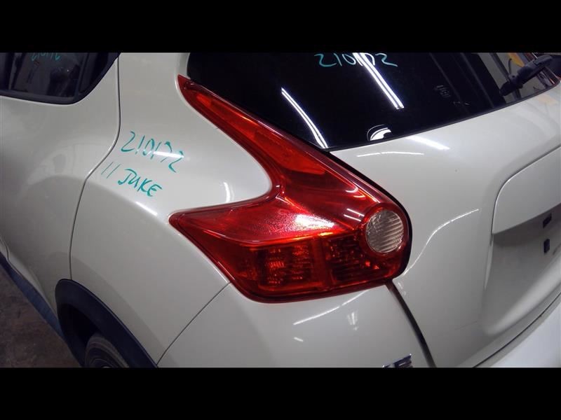 Driver Tail Light Quarter Panel Mounted Fits 11-14 JUKE 755948