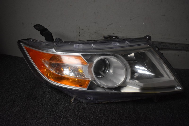 2011-2013 HONDA ODYSSEY HEADLIGHT RIGHT SIDE FACTORY OEM