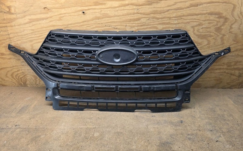 2020 2021 2022 FORD EXPLORER FRONT Bumper UPPER GRILLE OEM
