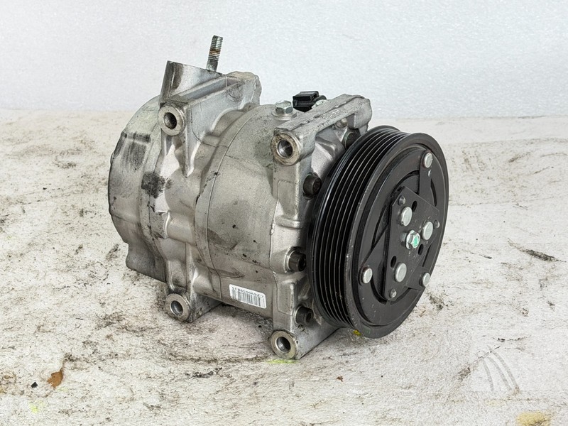 2000-2001 NISSAN MAXIMA 99-01 INFINITI I30 A/C AIR COMPRESSOR