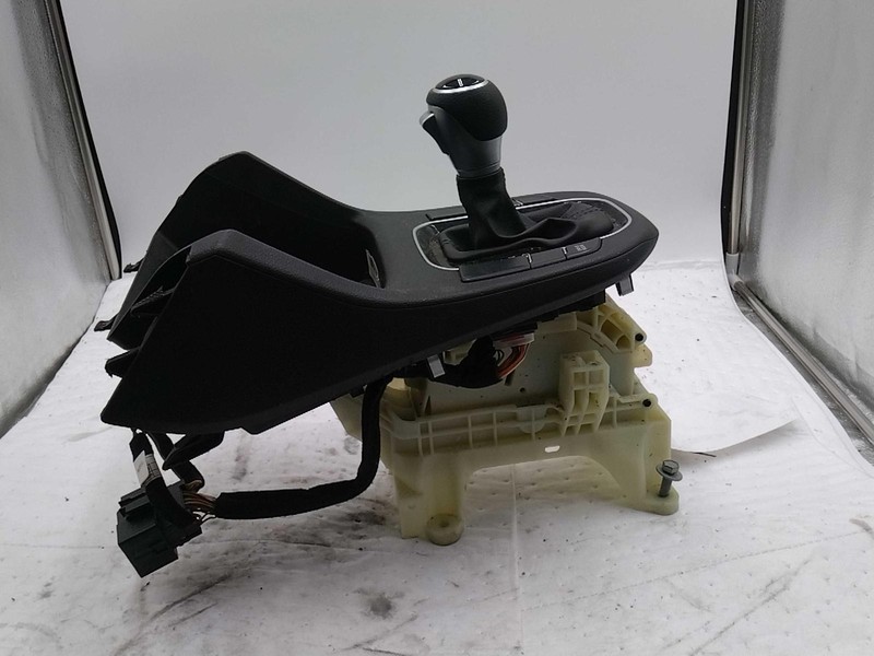 2018 Hyundai Elantra Automatic Transmission Shift Lever Assembly FWD 113K Miles