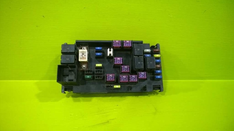 06 07 08 09 TRIBECA ENGINE FUSE RELAY BOX OEM 3173-36