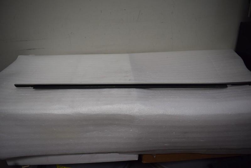 AUDI A5 B9 SPORTBACK CHROME FRONT RIGHT DOORWINDOW MOLDING FACTORY OEM