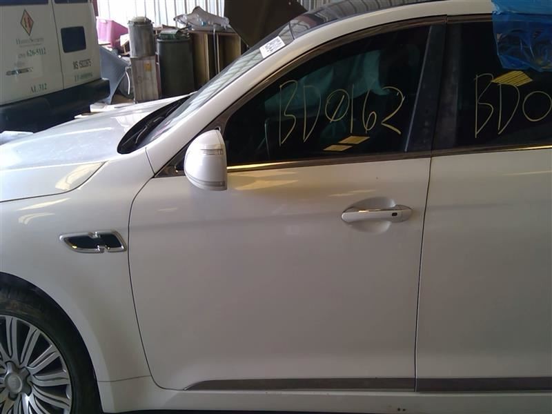 Driver Front Door Without Automatic Soft Close Door Fits 15-17 K900 570959