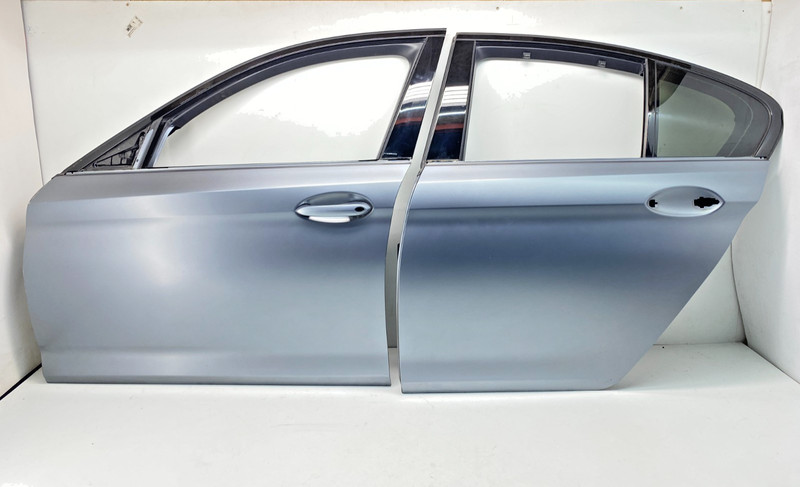 17-23 BMW G30 540 550 F90 M5 Front & Rear Left Driver Door Shell Blue Set OEM✅