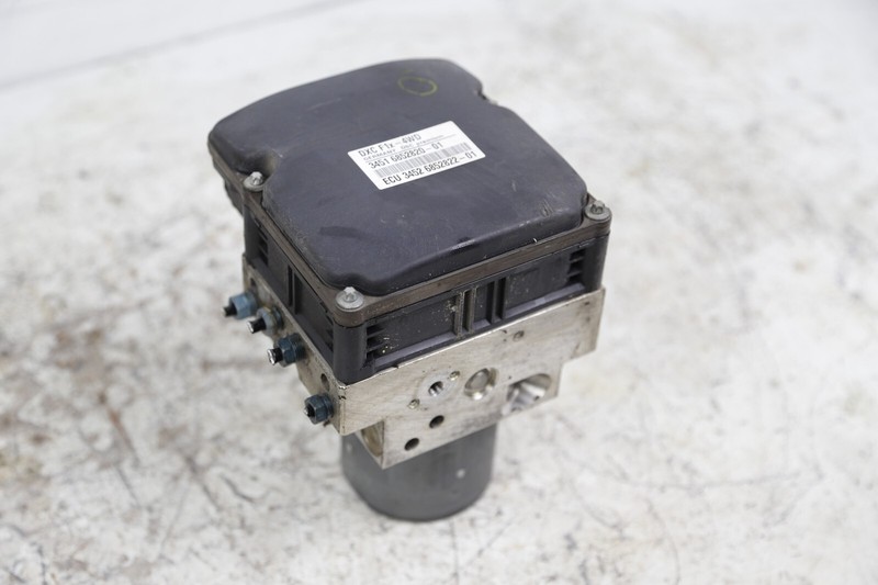 BMW 5 & 6 Series F10 F12 F13 Hydraulic Unit DSC ABS Pump 6852822 OEM