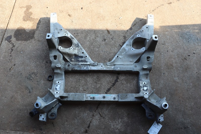 2018-2021 ALFA ROMEO STELVIO 2.0L AWD FRONT CRADLE CROSSMEMBER SUBFRAME OEM