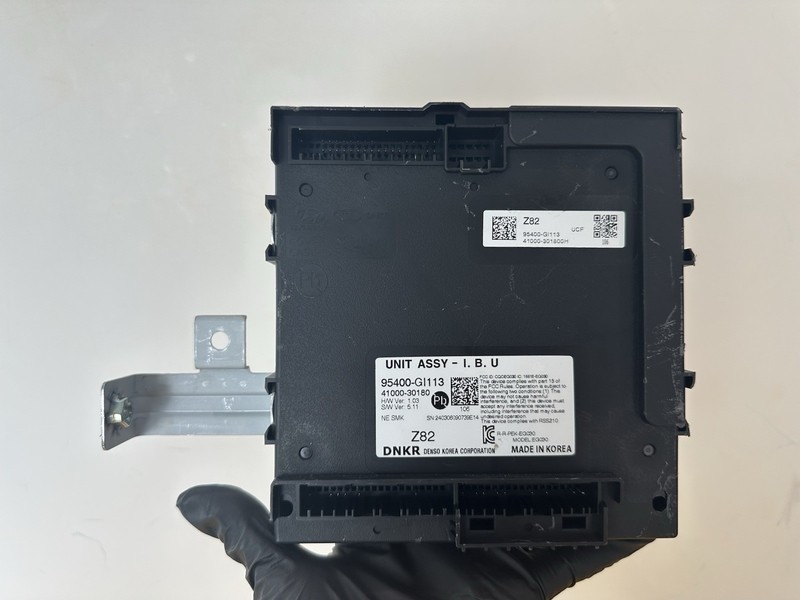 2022-2024 HYUNDAI IONIQ5 IBU BODY COMPUTER CONTROL MODULE UNIT W/ BRACKET OEM