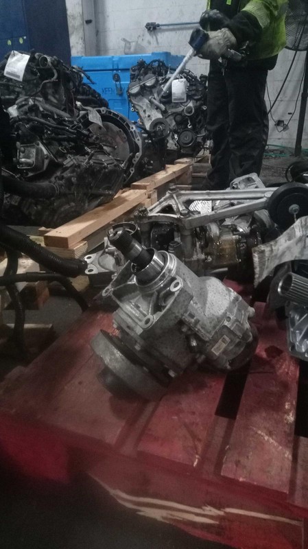 2018 Volkswagen Golf OEM Transfer Case Assembly 113k Miles AWD 0FN409053