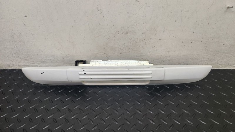 03-06 Ford Expedition Liftgate Handle Assembly White OEM 6L1Z-7843400-BKPTM