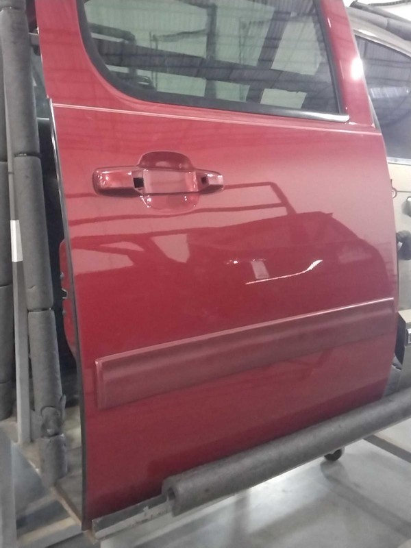 2013 Chevrolet Suburban 1500 Right Rear Door RED 342894 - Good Condition