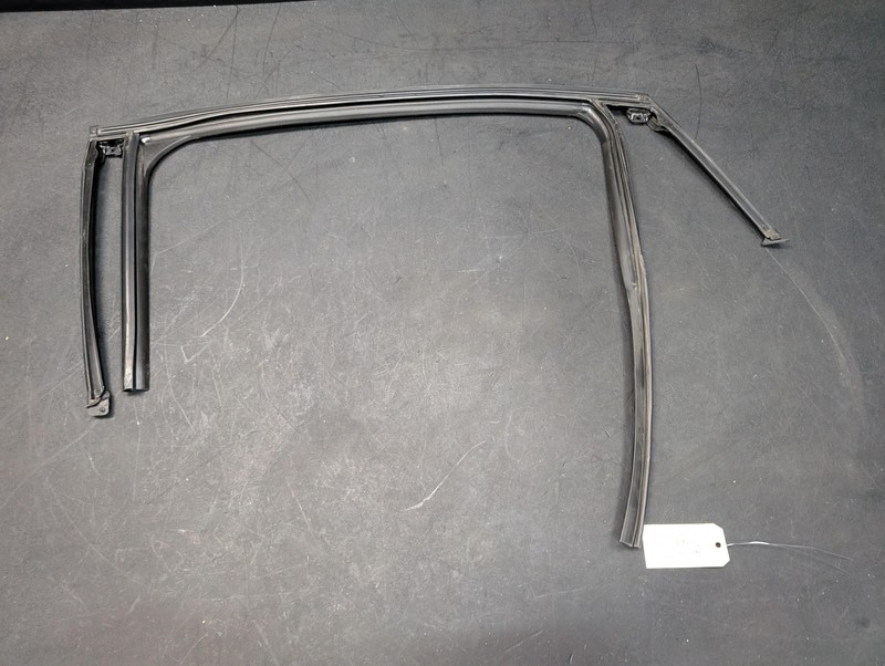 Rear Left Door Window Glass Run Channel 2021 Chevrolet Malibu 2016 2017 - 2024