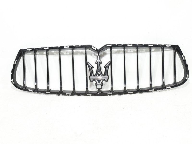 14-17 MASERATI GHIBLI FRONT BUMPER UPPER RADIATOR GRILLE EMBLEM CHROME OEM 21k