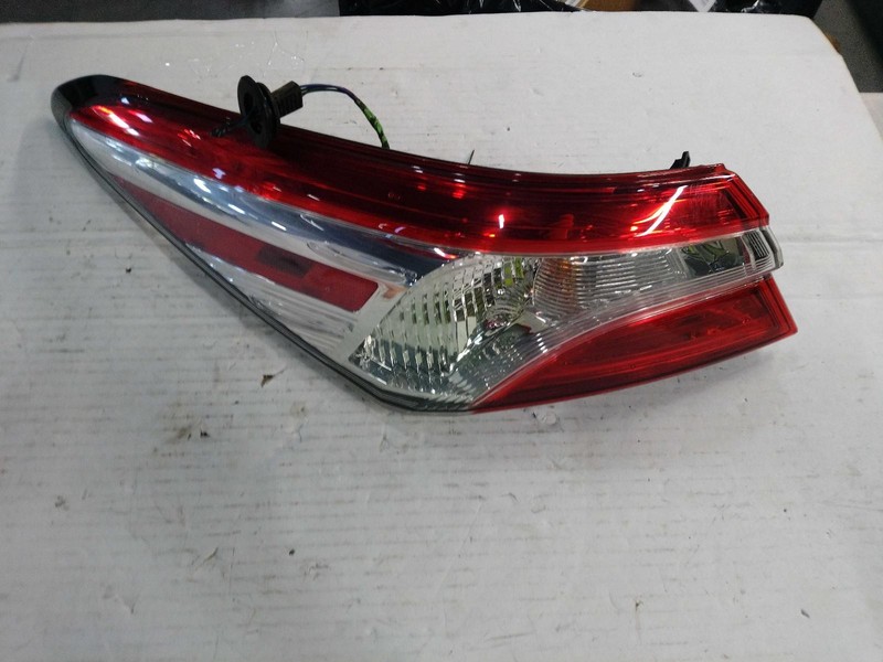 2019 Toyota Camry Left Tail Light Assembly Black OEM Used 88000 Miles