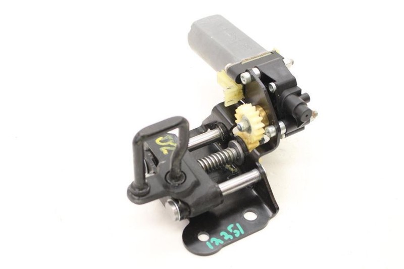 10-16 PANAMERA Turbo AWD Driver Left Rear Seat Adjuster Motor