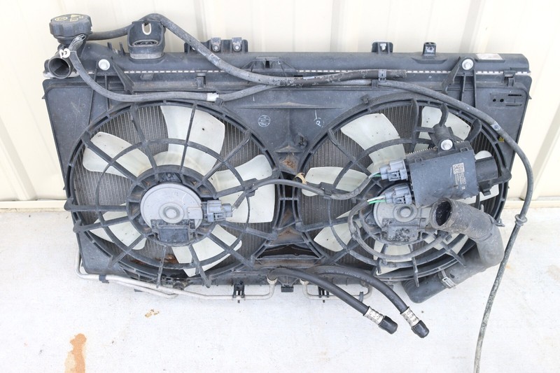 2014-2017 Chevy SS Sedan Radiator W/ A/C Condenser & Cooling Fans USED OEM GM