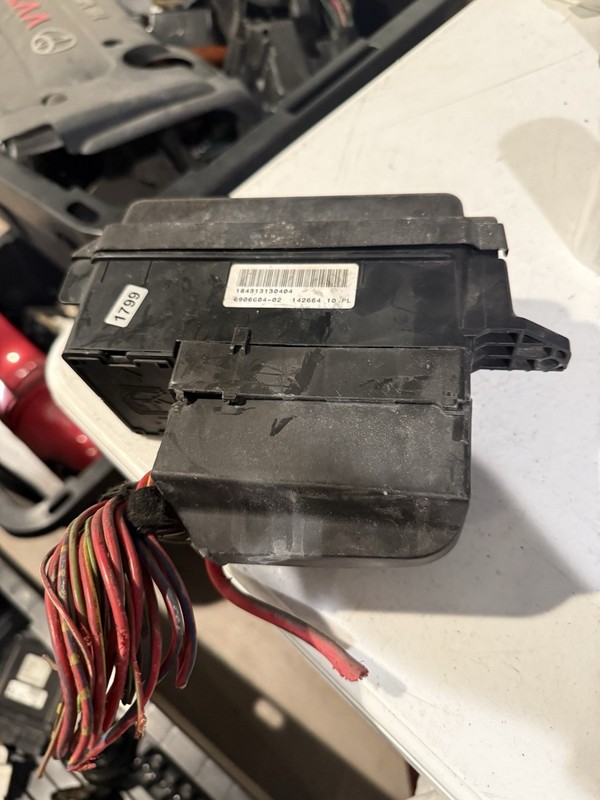2004 Mini Cooper Fusebox Fuse Box Relay Module 6906604-02