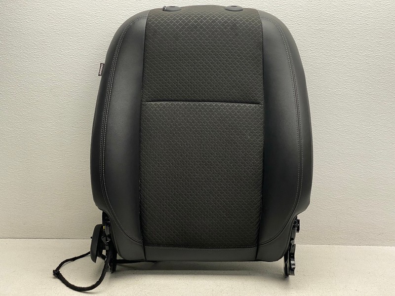 2017-2019 BUICK ENCORE FRONT RIGHT PASSENGER SIDE UPPER SEAT CUSHION OEM LOT677