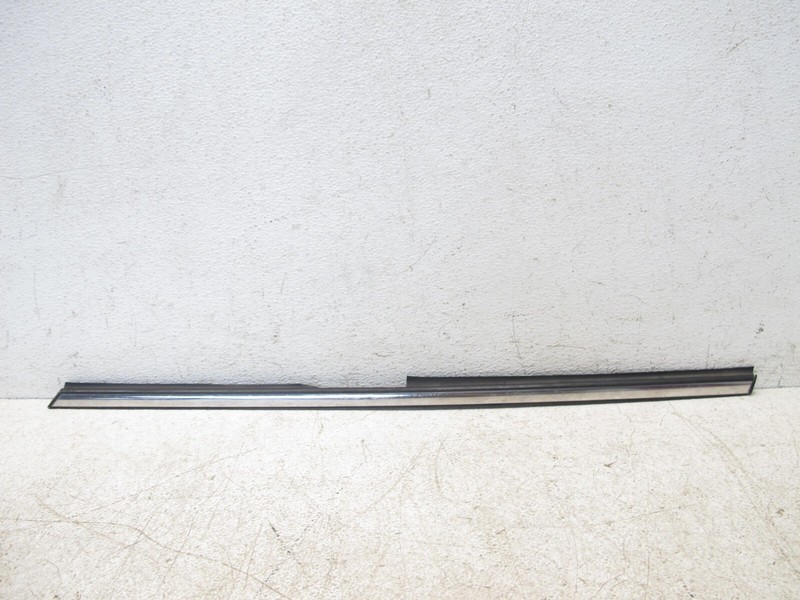 09-15 MINI COOPER S R57 CONVERTIBLE EXTERIOR MOLDING D COLUMN STRIP RIGHT 040425