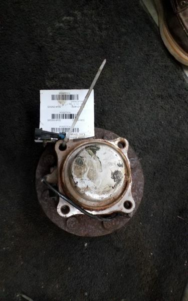 Hub Front Fits 99-00 SIERRA 2500 PICKUP 225834