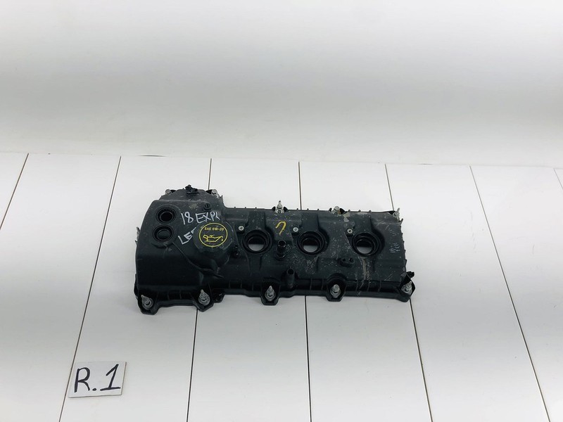 11-19 FORD EXPLORER 3.5L V6 GAS ENGINE MOTOR LEFT SIDE VALVE COVER OEM