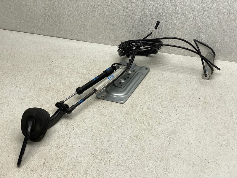 2010-2012 MERCEDES GL450 TRUNK LID TAILGATE HYDRAULIC SHOCKS OEM LOT710