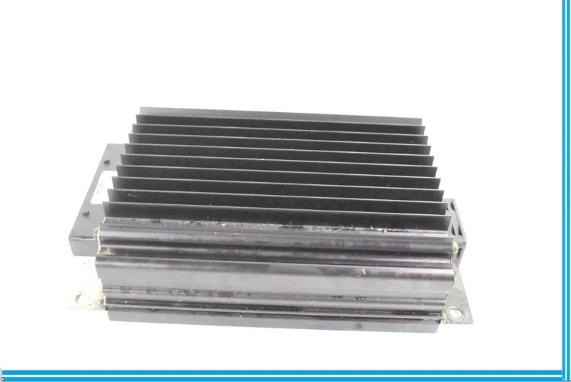 05-08 Mercedes R230 SL500 SL55 AMG Amplifier Audio Amp Bose 2308203889 OEM