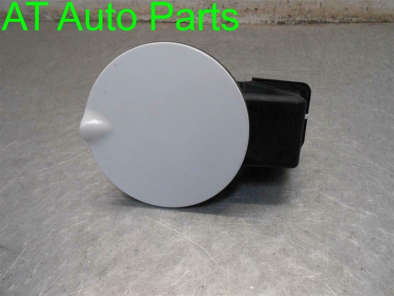 2002-2007 JEEP LIBERTY FUEL FILLER DOOR COVER OEM 55360502AA