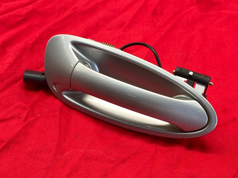 05-08 Porsche Boxster 911 Right Passenger Side Exterior Door Handle Silver OEM ✅