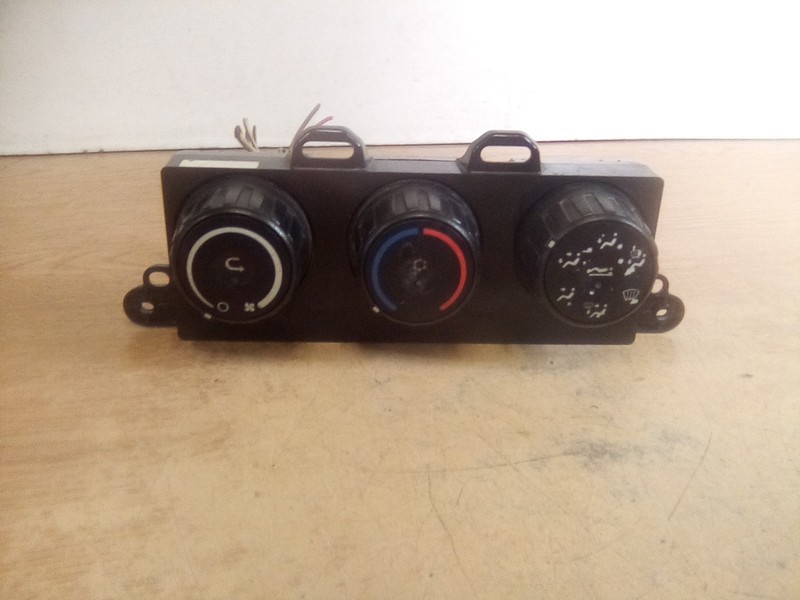 Freightliner Cascadia A22-73671-000 Climate Control