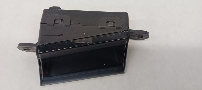 2018 CHEVROLET SUBURBAN 1500 display screen 23370882 OEM 18