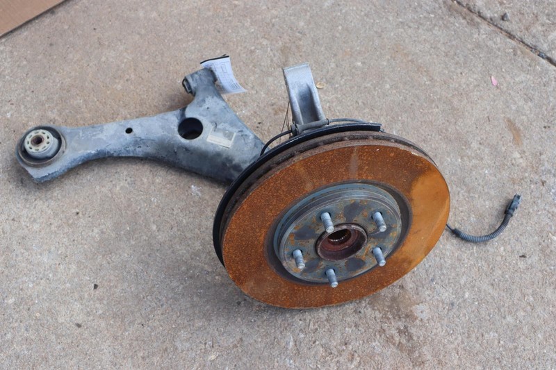 2018-2020 DODGE GRAND CARAVAN FRONT RIGHT SPINDLE KNUCKLE HUB CONTROL ARM OEM