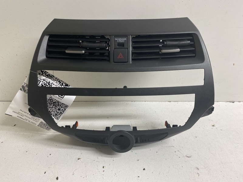 2010-2012 Honda Crosstour 6 CD Radio Stereo HVAC Climate Trim Bezel Panel Hood