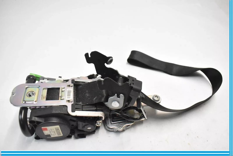 10-13 Mercedes W218 E550 Front Left Driver Side Seat Belt Black OEM