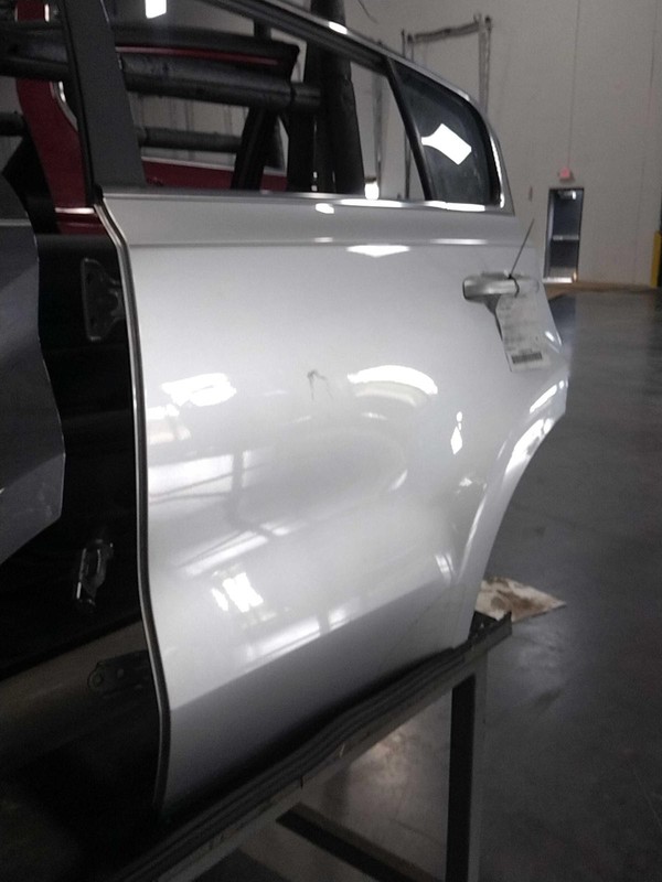2017 KIA Sportage Left Door Silver OEM 632331 76K Miles - Fits 17-22 Models