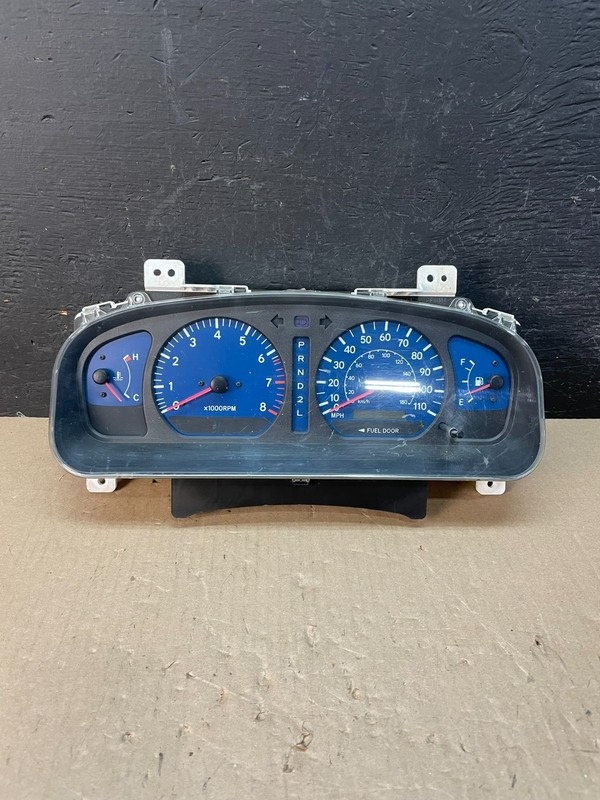 2001 2003 Toyota Sienna Speedometer Cluster Gauge AE3324 DG