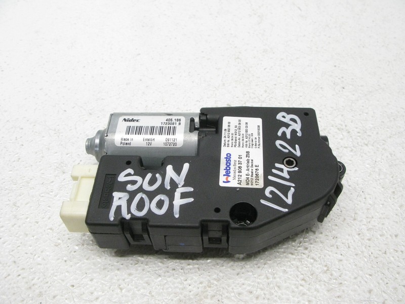 10-17 MERCEDES W212 E350 C63 AMG PANORAMIC SUNROOF GLASS POWER MOTOR OEM 121423B