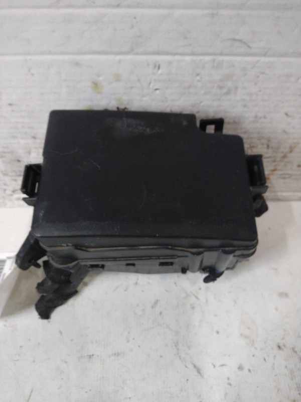 2020 Hyundai Elantra Fuse Box OEM Silver 91956F2025 91959F2040 62K Miles