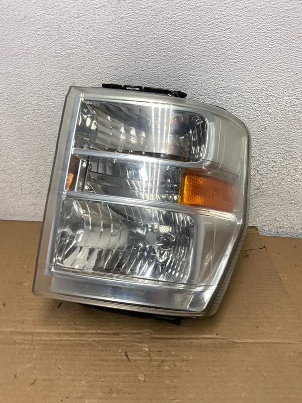 2008-2014 Ford Econoline E150 E250 E350 Left Driver LH Headlight OEM AD3918 DW