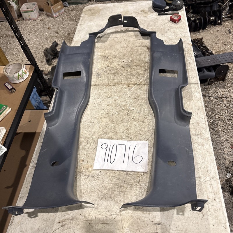 99 - 07 FORD F250 F350 SUPERCAB REAR CORNER TRIM COVER PANELS GRAY PAIR