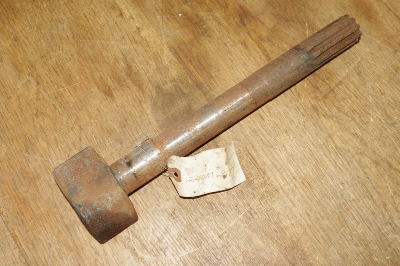 Camshaft 221-0-M6877, Vintage *FREE SHIPPING*