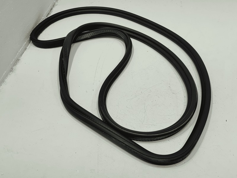 11-16 BMW 550i xDrive F10 Trunk Lid Tailgate Liftgate Body Weatherstrip Seal OEM
